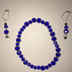 Set of earrings and bracelet